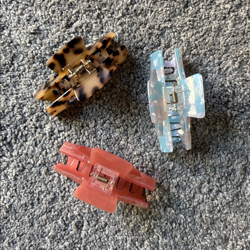 Hair Clips Bundle - Picture 2 of 2